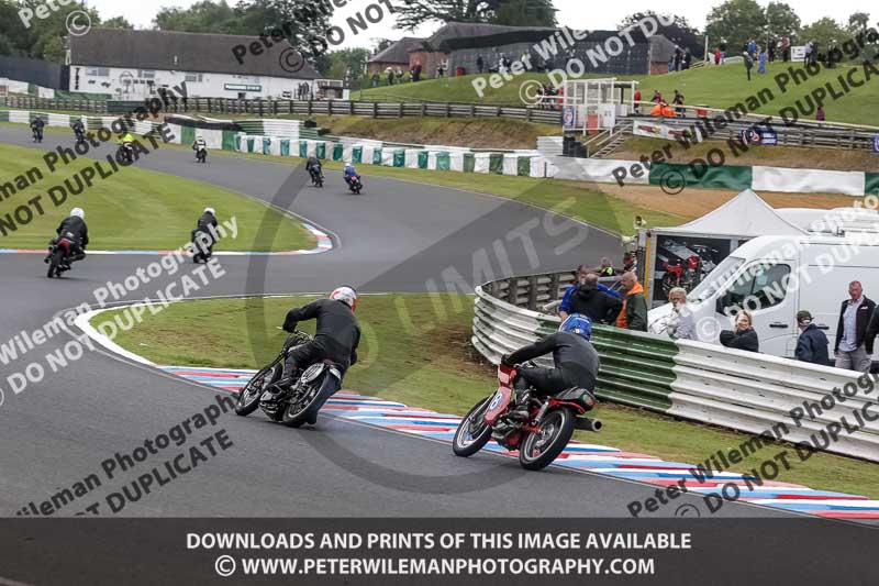 Vintage motorcycle club;eventdigitalimages;mallory park;mallory park trackday photographs;no limits trackdays;peter wileman photography;trackday digital images;trackday photos;vmcc festival 1000 bikes photographs